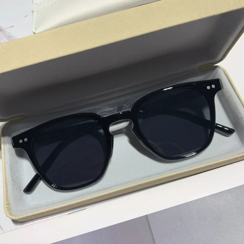 Oculos-De-Sol-Masculino-Preto-Na-Caixa